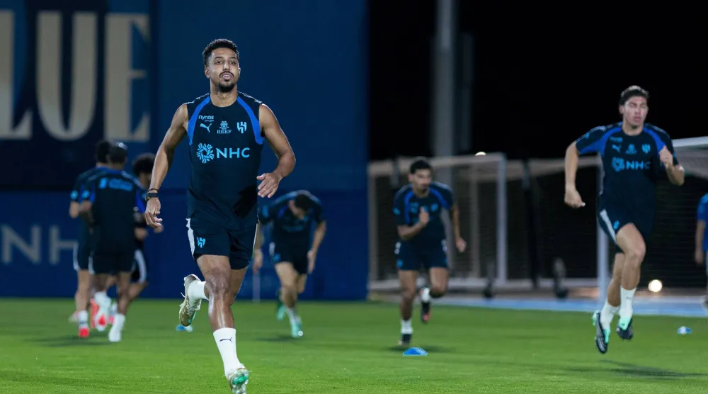 سالم الدوسري خلال تدريبات الهلال الأخيرة (موقع النادي)