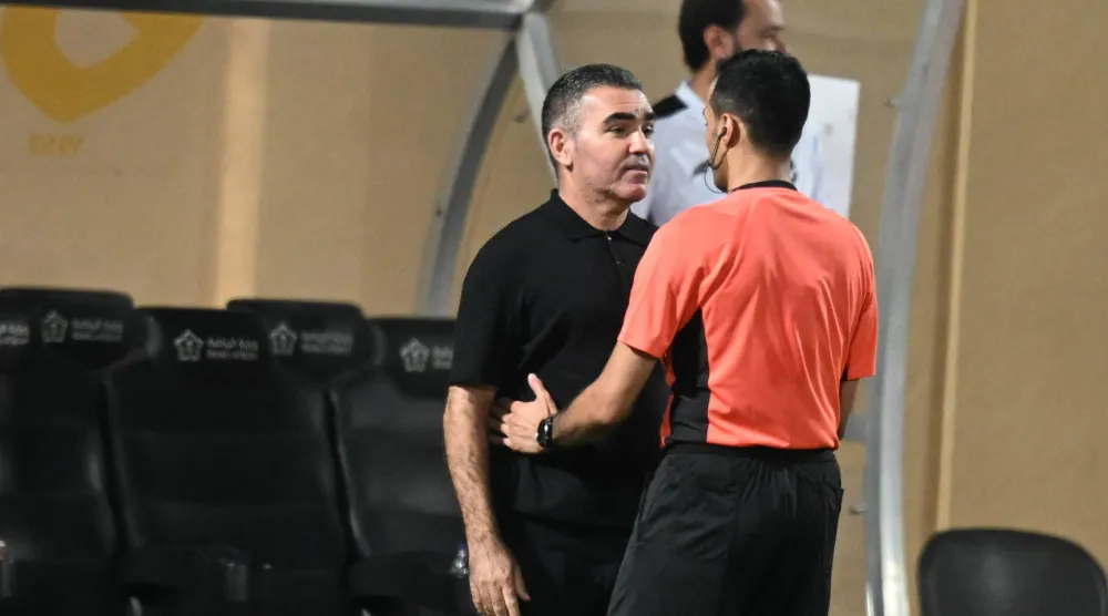 التونسي جلال قادري مدرب الحزم (تصوير: بشير صالح)