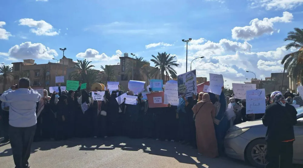 جانب من ظاهرة حراك معلمي ومعلمات جنزور غرب ليبيا يوم الأحد (النقابة العامة للمعلمين)