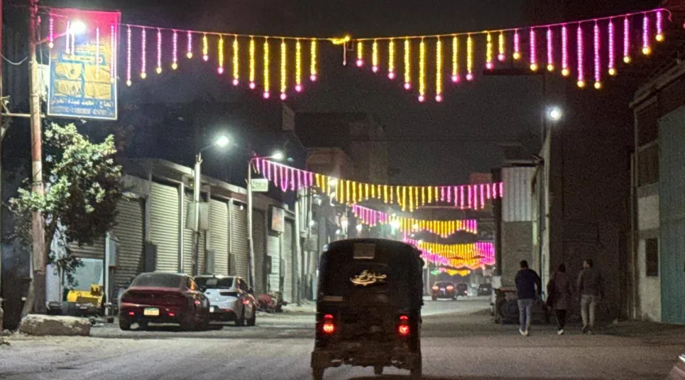 «التوك توك» في شوارع القاهرة (تصوير: عبد الفتاح فرج)