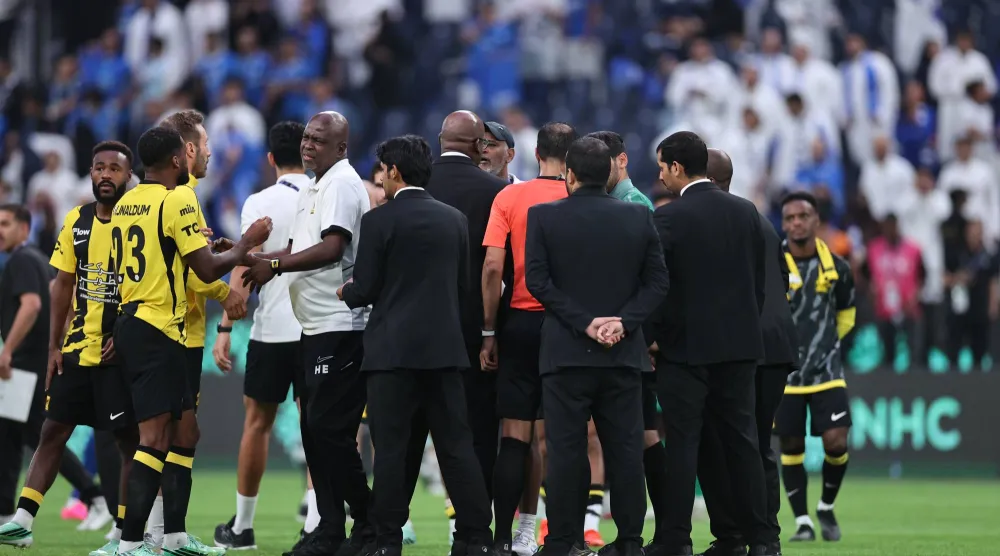 جانب من الاحتجاجات التي أعقبت نهاية المواجهة (تصوير: سعد العنزي) 