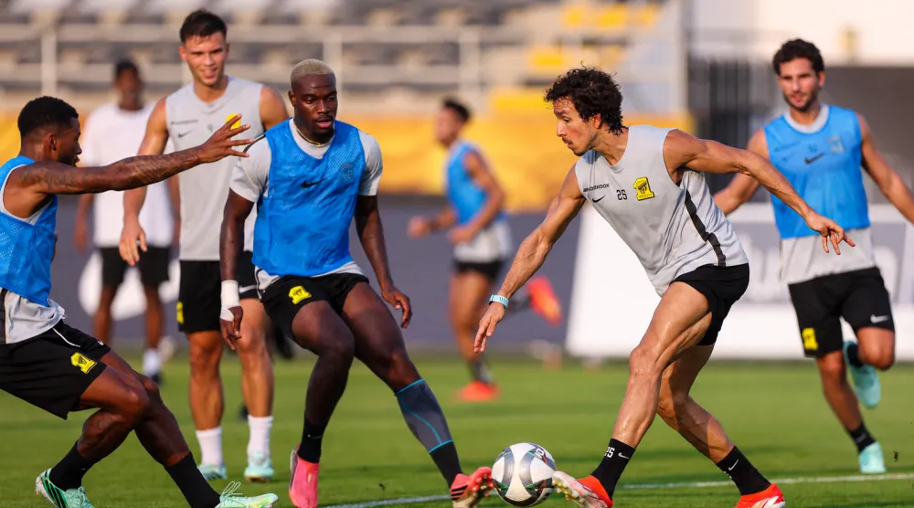 لاعبو الاتحاد في التدريبات (نادي الاتحاد)