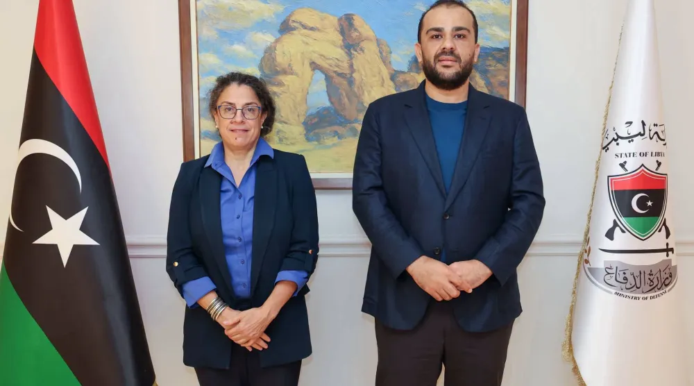 الزوبي وكيل وزارة الدفاع بغرب ليبيا مستقبلاً خوري نائبة رئيسة البعثة الأممية 12 أكتوبر (البعثة الأممية)