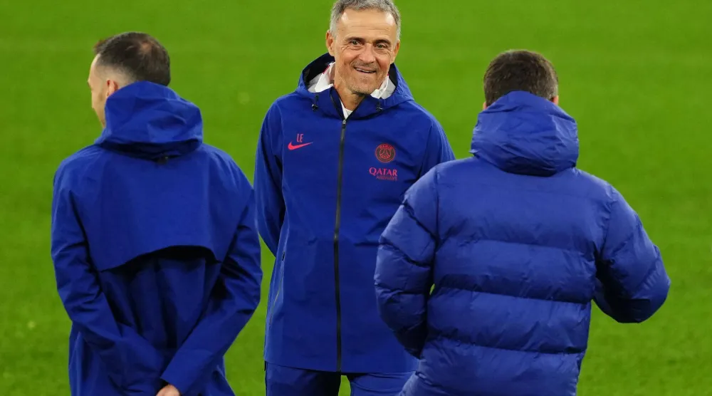  13 October 2026, United Kingdom, Manchester: Paris Saint-Germain manager Luis Enrique leads a training session at the Etihad Stadium, ahead of Wednesday's UEFA Champions League soccer match against Manchester City. (dpa)