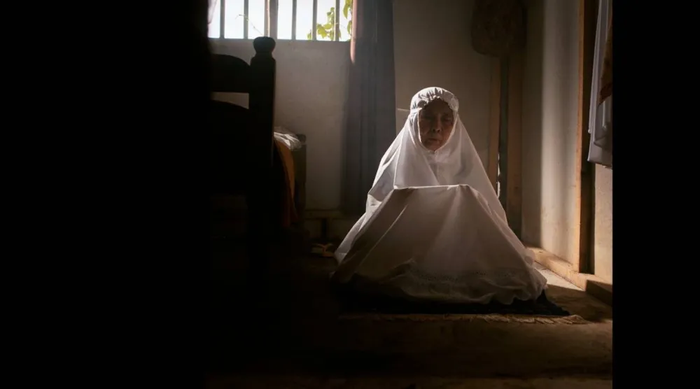 لقطة من فيلم «رحلة إلى الجنة» لكيني غولاردي  (مؤسسة الدوحة للأفلام)