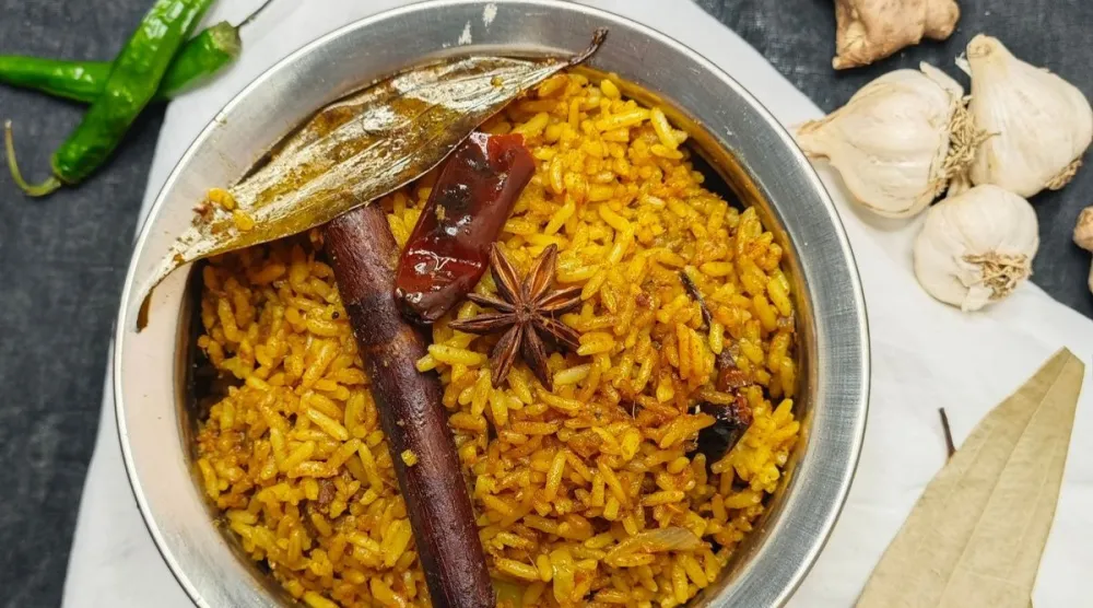 الثوم والقرفة قد يساعدان في خفض مستويات الكوليسترول (بيكسلز)