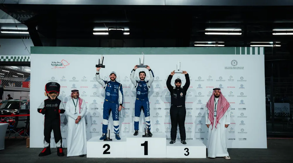 فيصل سفيان القباني بطل السعودية لكسر الزمن (الاتحاد السعودي للسيارات والدراجات النارية)
