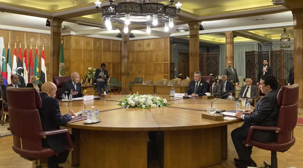 المنفي وصالح وتكالة في الجامعة العربية بحضور أبو الغيط في مارس 2024 (أ.ب)