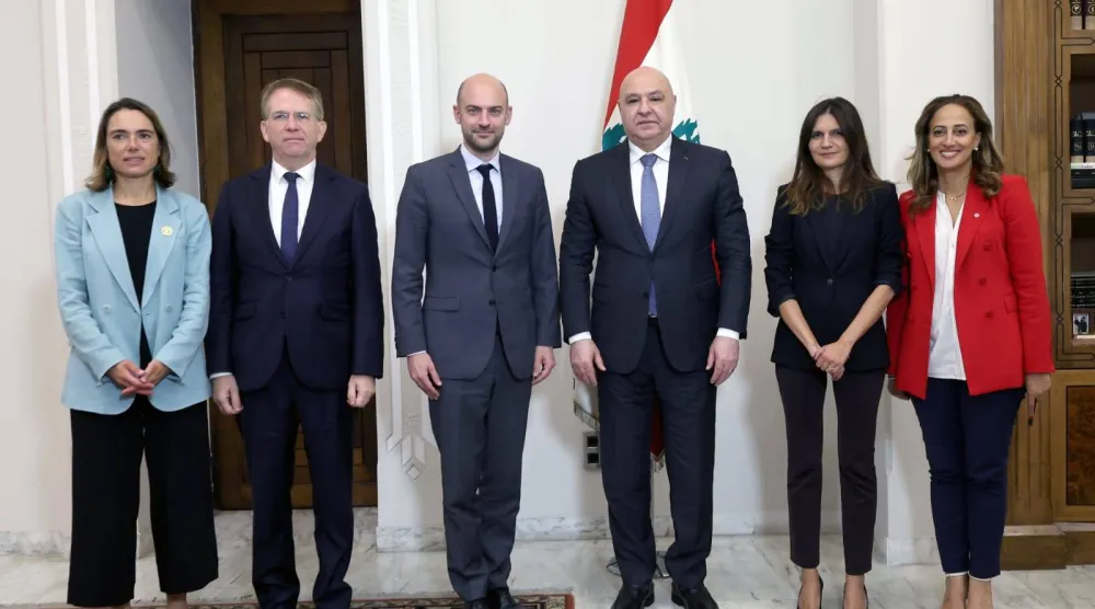 الرئيس اللبناني جوزيف عون مستقبِلاً وفداً فرنسياً برئاسة وزير خارجية فرنسا جان نويل بارو (رئاسة الجمهورية)