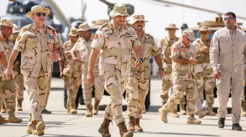 صدام حفتر نائب القائد العام لـ«الجيش الوطني» يتفقد قاعدة الواو العسكرية بالجنوب (الجيش الوطني)