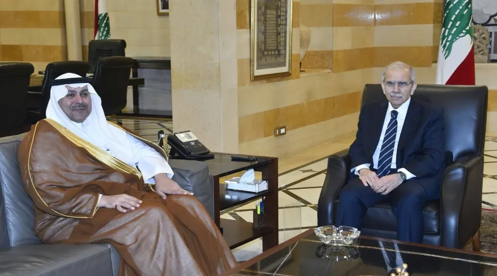 رئيس الحكومة اللبنانية نواف سلام يستقبل سفير المملكة العربية السعودية لدى لبنان فهد بن عبد الرحمن الدوسري (رئاسة الحكومة)