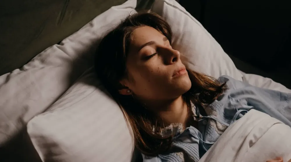 Uyuyan bir kadın (Pexels)
