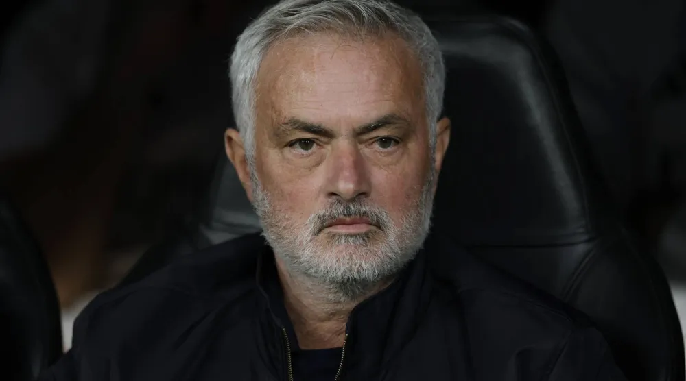 Soccer Football - UEFA Champions League - Real Madrid v RB Leipzig - Estadio Bernabeu, Madrid, Spain - October 21, 2026  Real Madrid coach Jose Mourinho looks on REUTERS/Violeta Santos Moura
