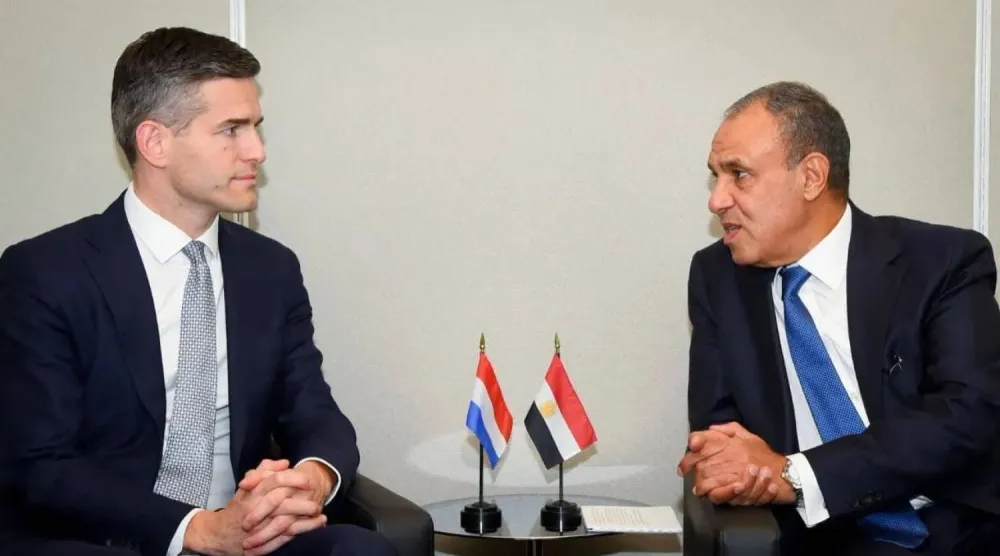 Egyptian Foreign Minister Badr Abdelatty meets his Dutch counterpart, Tom Berendsen, on the sidelines of the UN General Assembly last September (Egyptian Foreign Ministry)