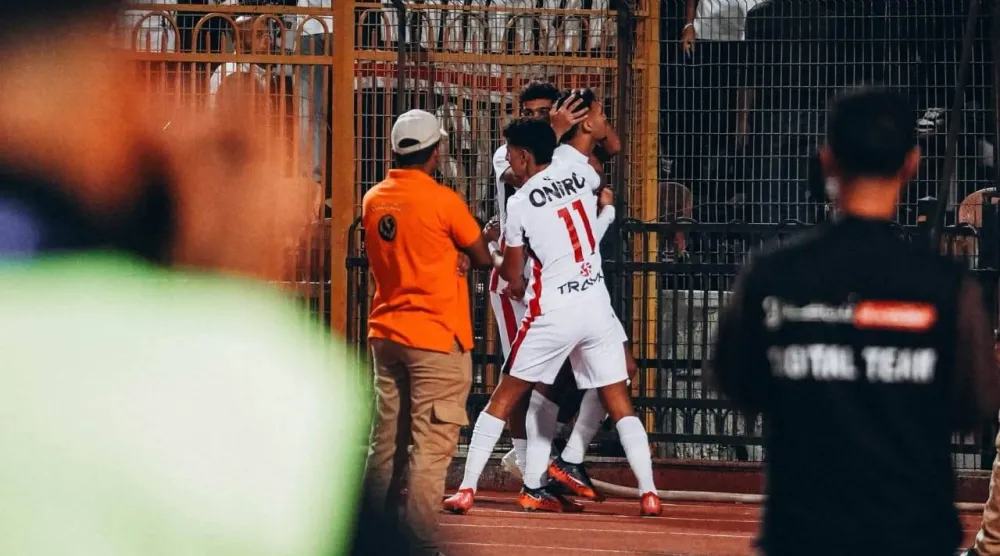 احتفالية لاعبي الزمالك بهدف أحمد شريف (نادي الزمالك)