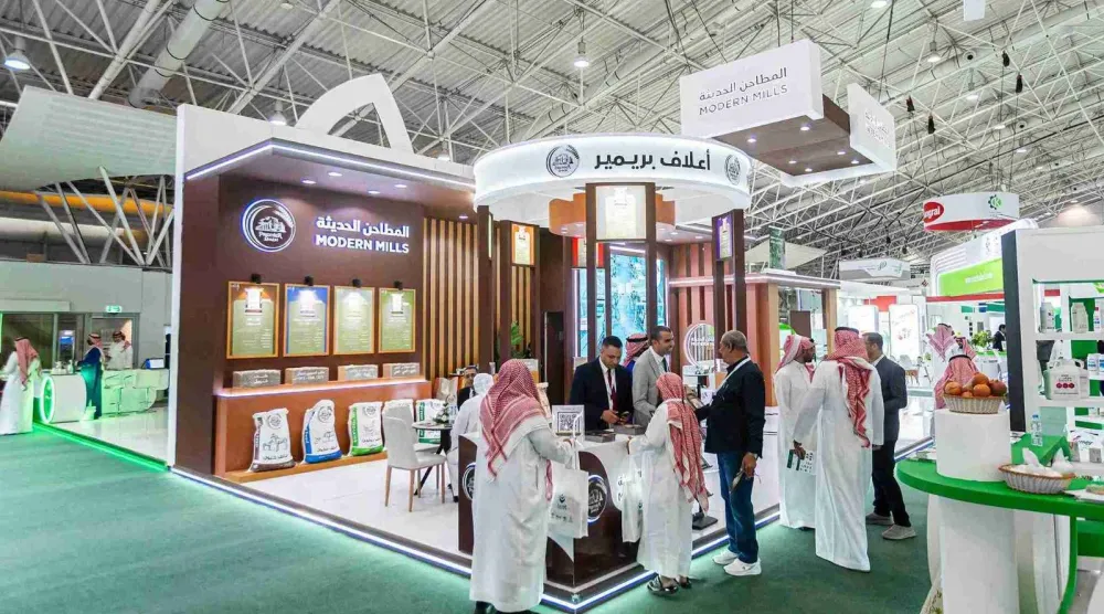 جانب من مشاركة «المطاحن الحديثة» في «المعرض الزراعي السعودي» الـ41 (الشركة)
