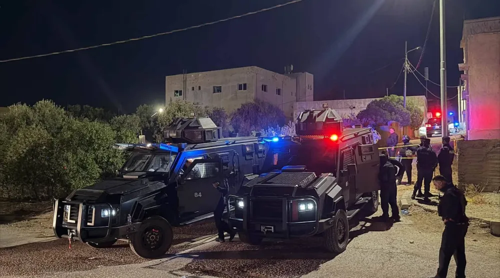 محاصرة الأمن العام الأردني المبنى الذي اختبأ فيه الإرهابيون الثلاثة (مديرية الأمن العام)