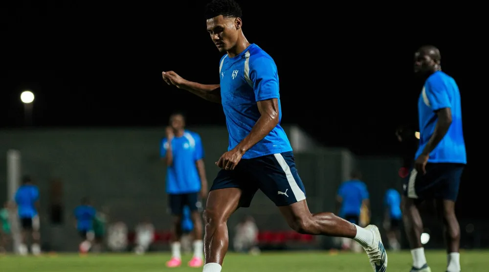 واتكنز خلال تدريبات الهلال في قطر (نادي الهلال)