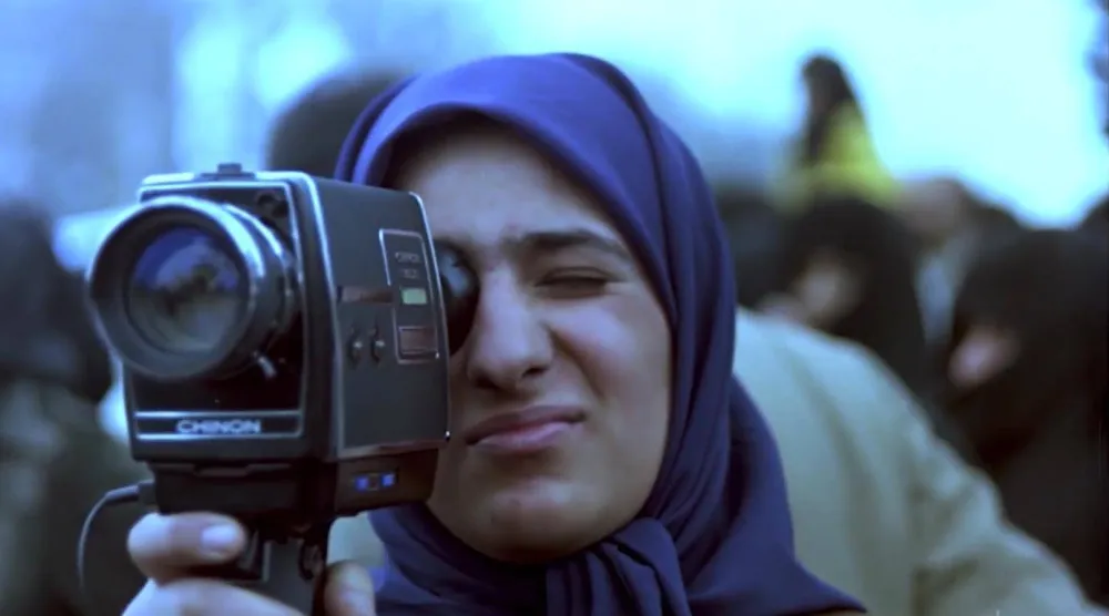 حصلت المخرجة على صور من داخل إيران (الشركة المنتجة) 