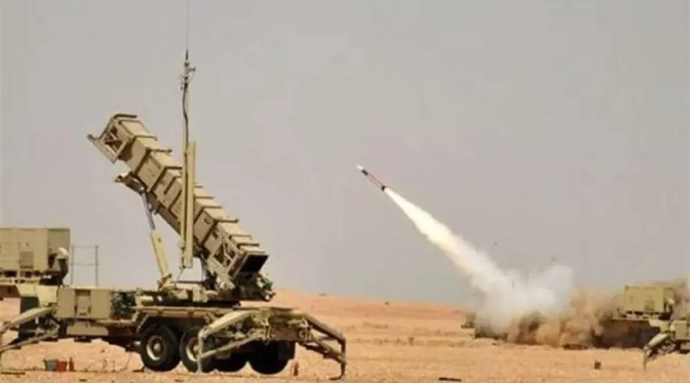 Air defenses intercepted and destroyed a ballistic missile launched by the terrorist Houthi militia toward Saudi Arabia’s Taif. (Reuters file)