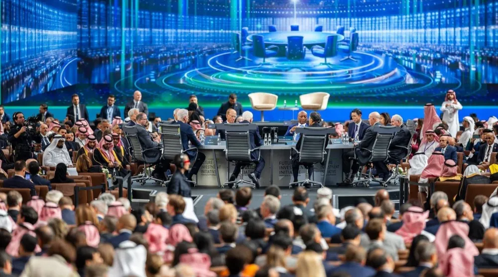 جلسات حوارية على هامش «مبادرة مستقبل الاستثمار» التي تقام سنوياً في الرياض (واس)