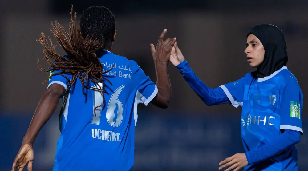 يملك الهلال فرصة مباشرة لتعطيل المتصدر وتقليص الفارق معه إلى 3 نقاط (نادي الهلال)