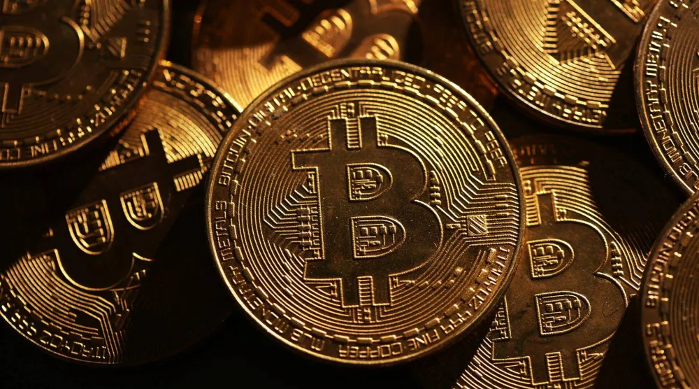 عملة «بتكوين» الرقمية في صورة توضيحية (رويترز)
