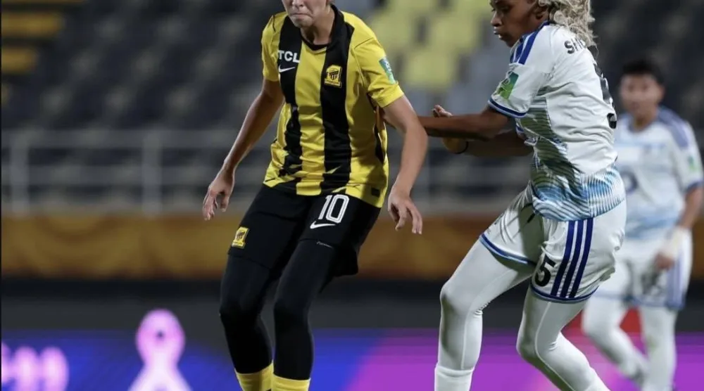 من مباراة الاتحاد ونيوم في جدة (نادي الاتحاد)