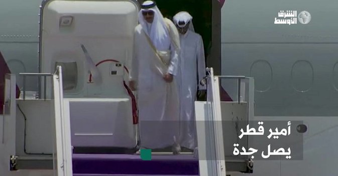 أمير قطر يصل جدة