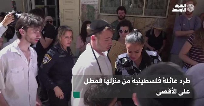 طرد عائلة فلسطينية من منزلها المطل على الأقصى