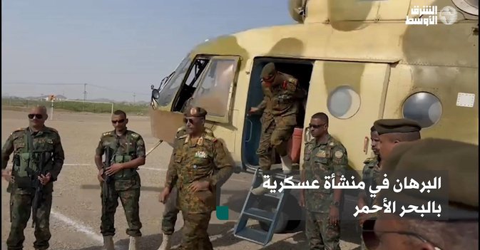 البرهان في منشأة عسكرية بالبحر الأحمر