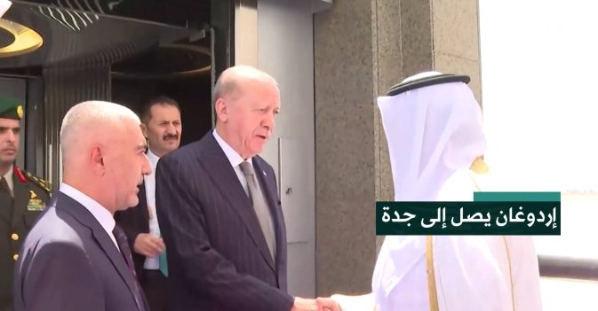 إردوغان يصل إلى جدة