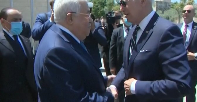 بايدن يلتقي عباس في الضفة الغربية