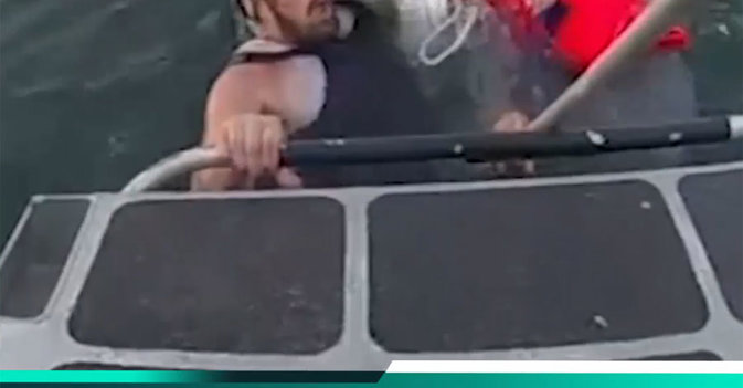 إنقاذ رجلين من المياه بعد غرق قاربهما قبالة سواحل بوسطن