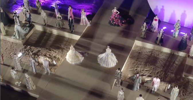 "دولتشي أند غابانا" تنثر أزهارها في العُلا