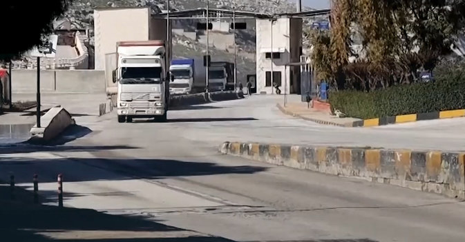 أول قافلة مساعدات تدخل شمال سوريا