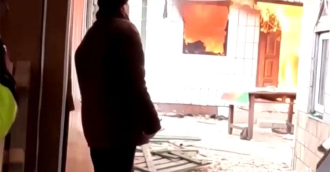 صحافيون يهربون من نيران قصف روسي عنيف في أوكرانيا