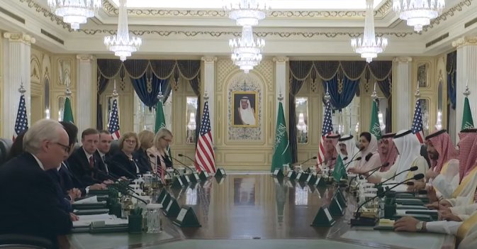 الأمير محمد بن سلمان وبايدن يترأسان اجتماعا موسعا بقصر السلام