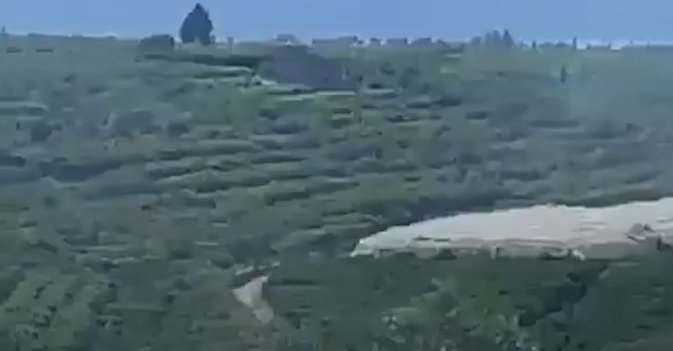لحظة إطلاق صاروخ من جنوب لبنان باتجاه إسرائيل