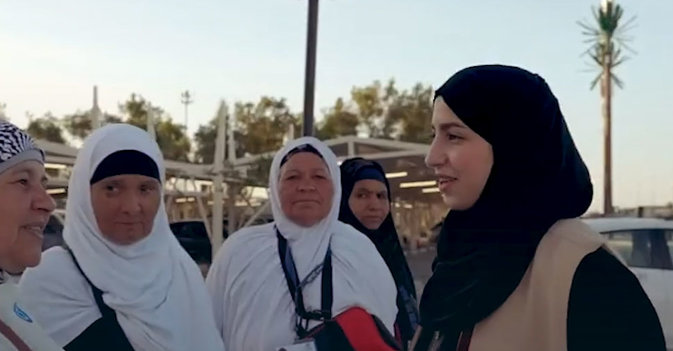معتمرون يزورون «بينالي الفنون الإسلامية» للتعرف على تاريخ وفنون الإسلام