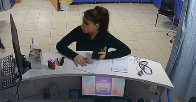 ممرضة تخاطر بحياتها لإنقاذ أطفال لحظة الزلزال