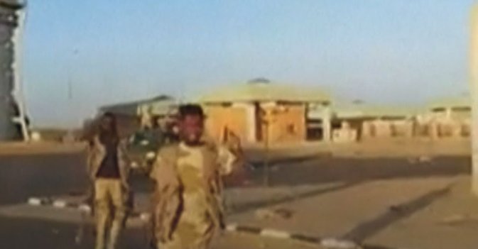 قوات «الدعم السريع» تنشر لقطات لوجود مقاتليها في مطار مروي
