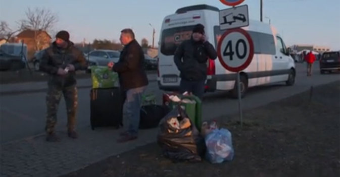 «الشرق الأوسط» ترصد معاناة النازحين من أوكرانيا