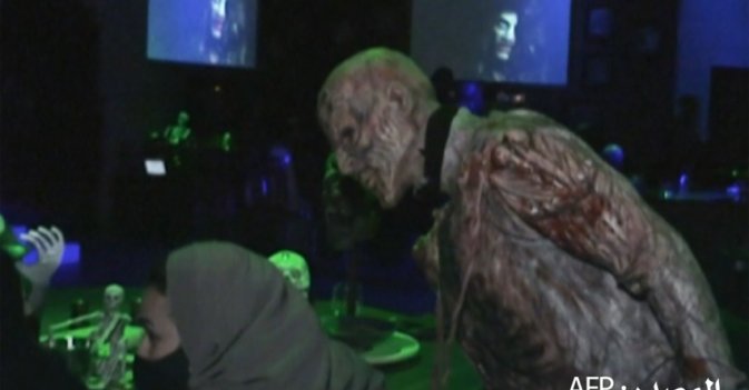 عشاء مع "الزومبي" و"الجماجم" في مطعم سعودي