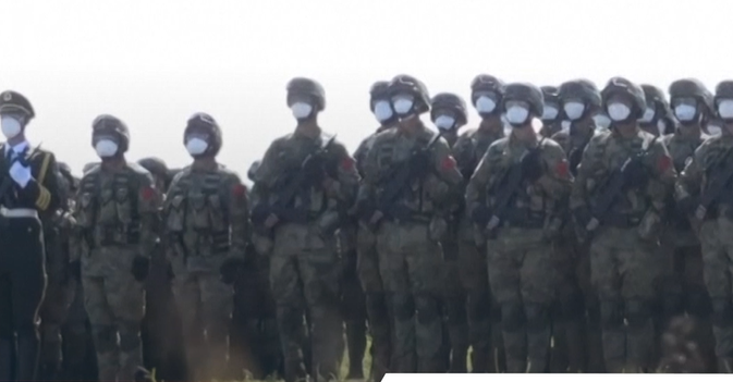 مناورات عسكرية كبيرة بين روسيا والصين ودول أخرى