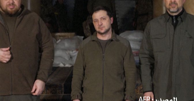 الرئيس الأوكراني يوقع طلبا رسميا للانضمام للاتحاد الأوروبي