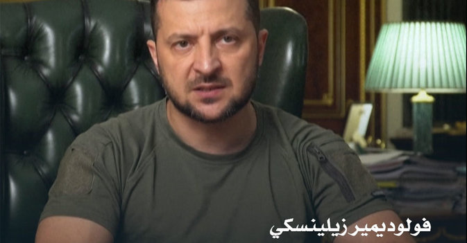 زيلينسكي يحذر العالم من ابتزاز روسيا النووي