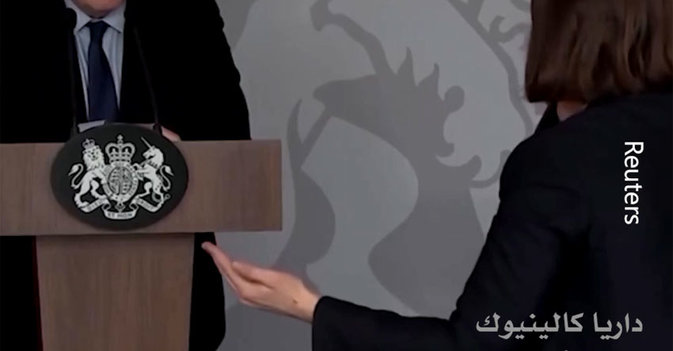 ناشطة أوكرانية في وجه جونسون