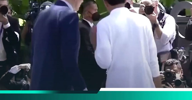 الرئيس الإندونيسي ينقذ بايدن في «قمة العشرين»