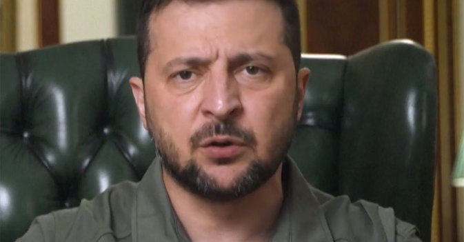 زيلينسكي أوكرانيا تقلل بشكل كبير من الوجود الدبلوماسي الإيراني
